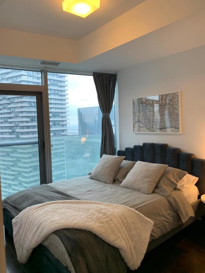 Lavish Suites - New One Bedroom Condo - Cn Tower Toronto Exterior photo